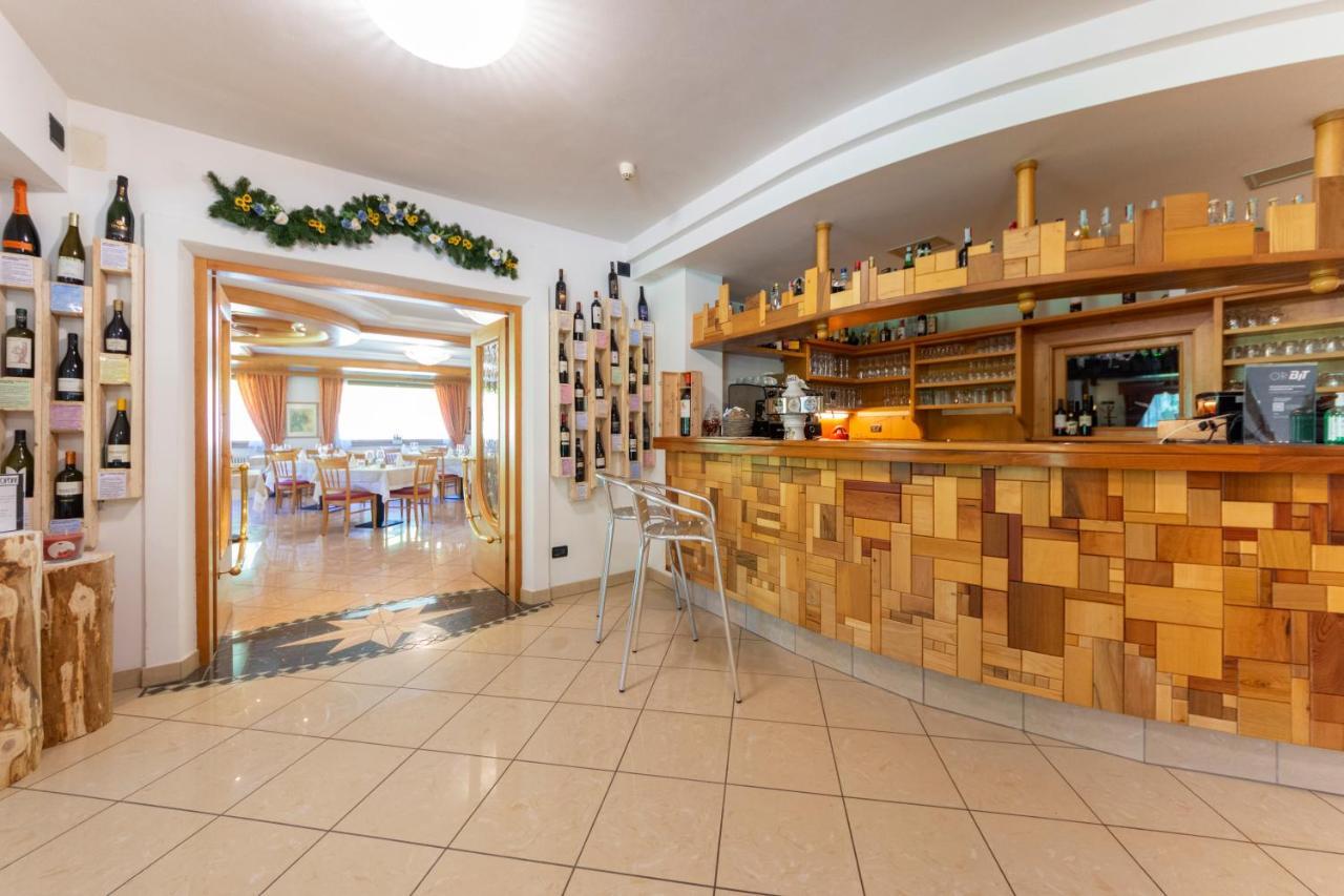 Flos Hotel Moena Dış mekan fotoğraf