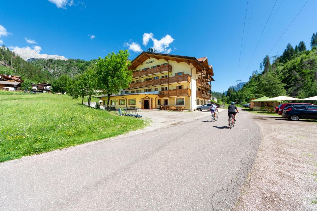 Flos Hotel Moena Dış mekan fotoğraf