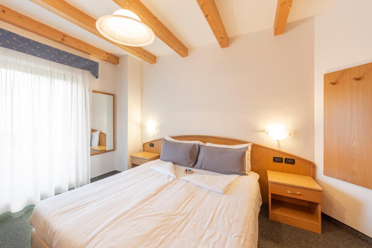 Flos Hotel Moena Dış mekan fotoğraf