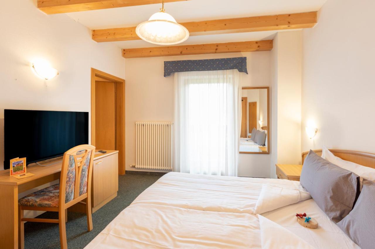 Flos Hotel Moena Dış mekan fotoğraf