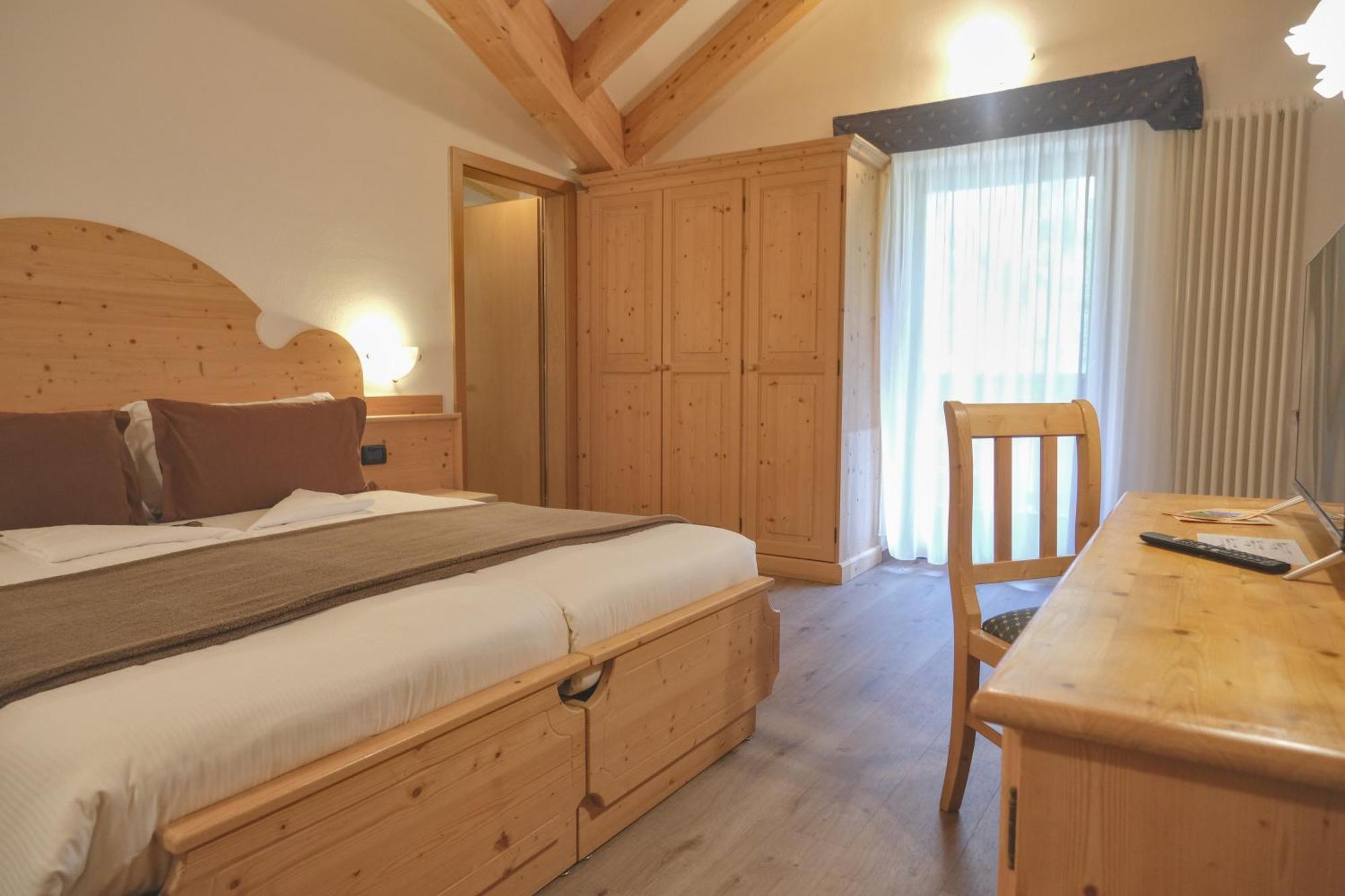 Flos Hotel Moena Dış mekan fotoğraf
